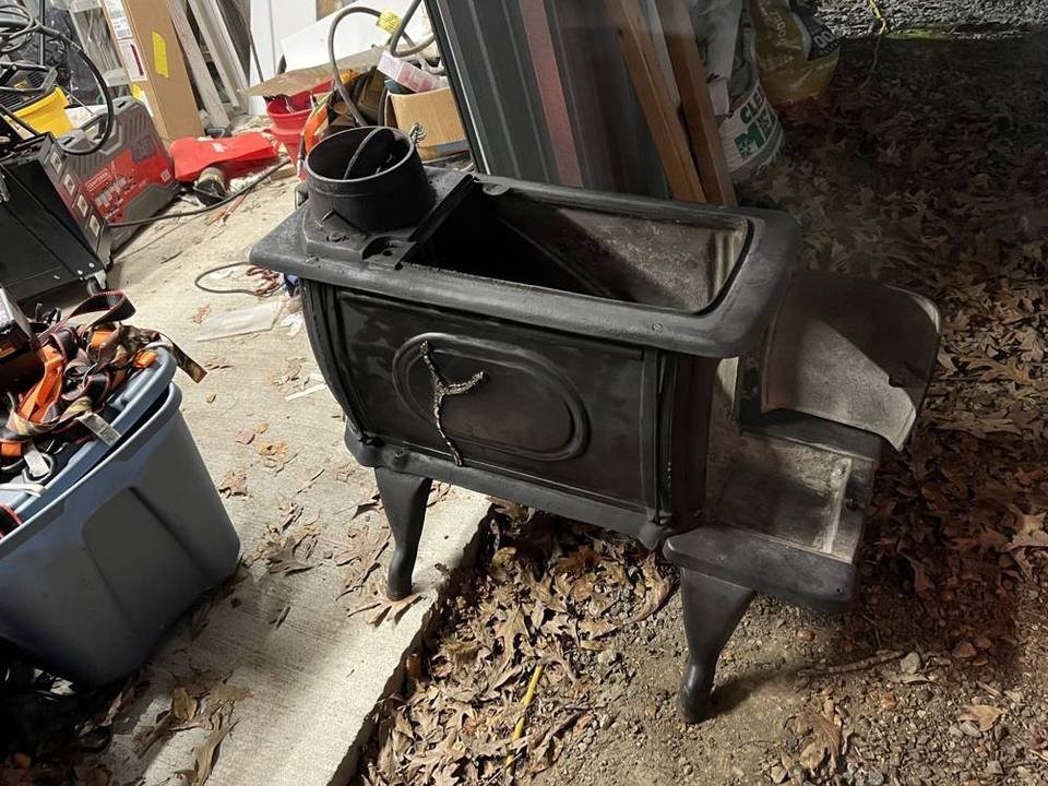 Cast iron wood stove repair in Townsend, DE